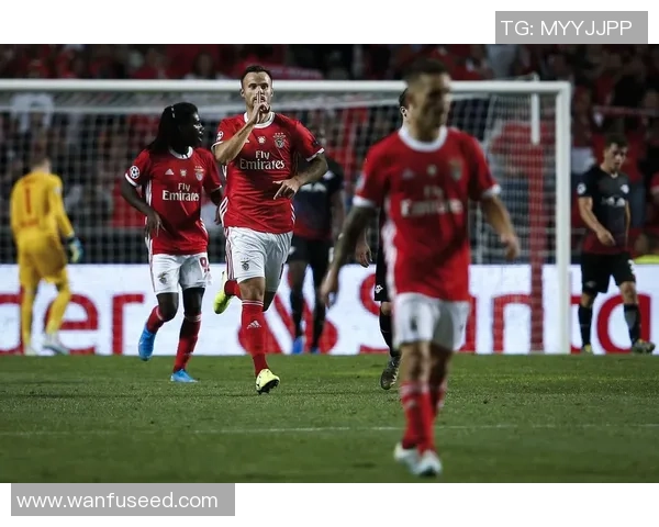 莱比锡大胜本菲卡四球狂潮乌龙球瞬间点燃全场激情